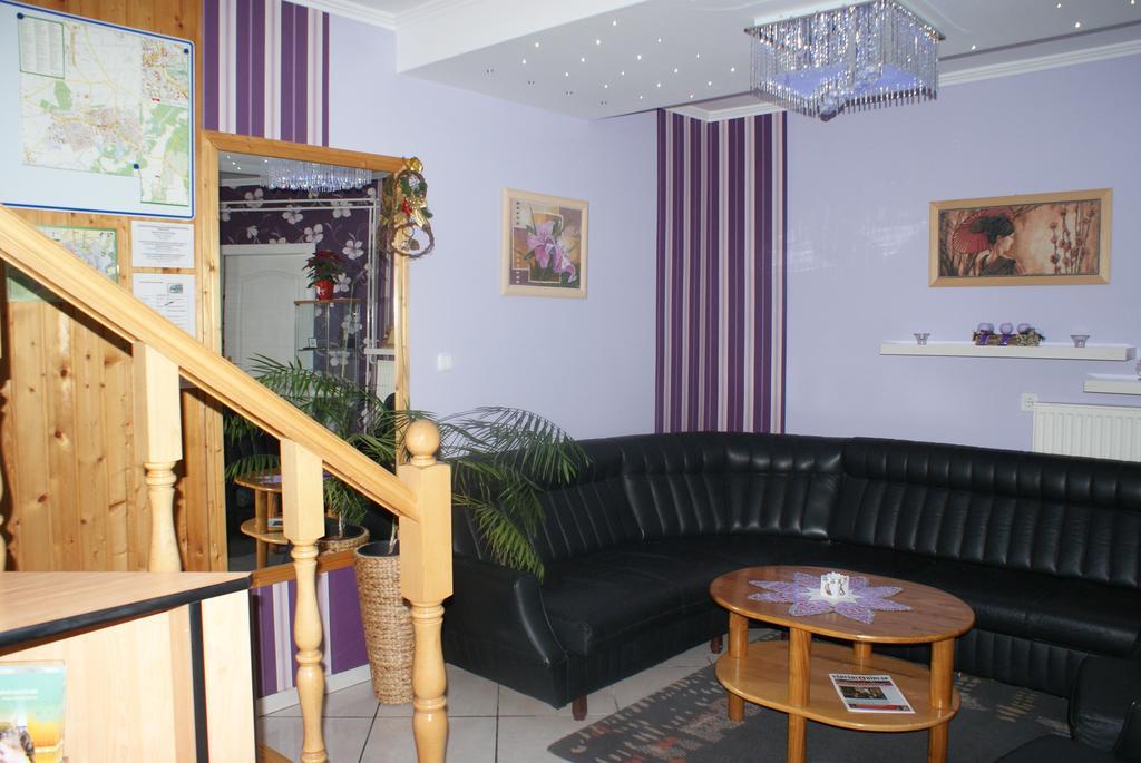 Tinodi Fogado Bed & Breakfast Sarvar Exterior photo